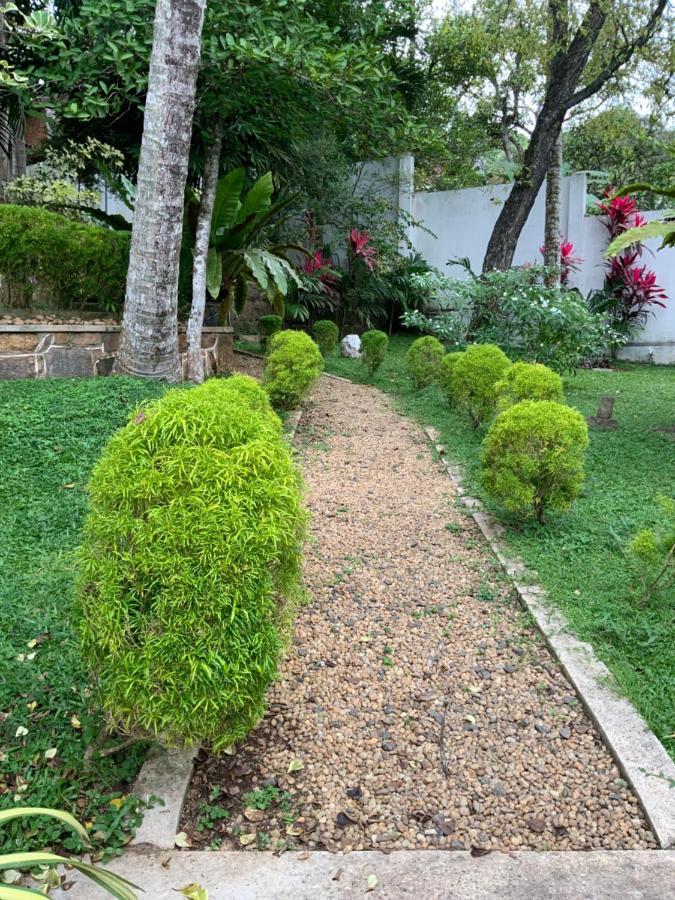 Lali Villa & Fruit Garden Ґалле Екстер'єр фото